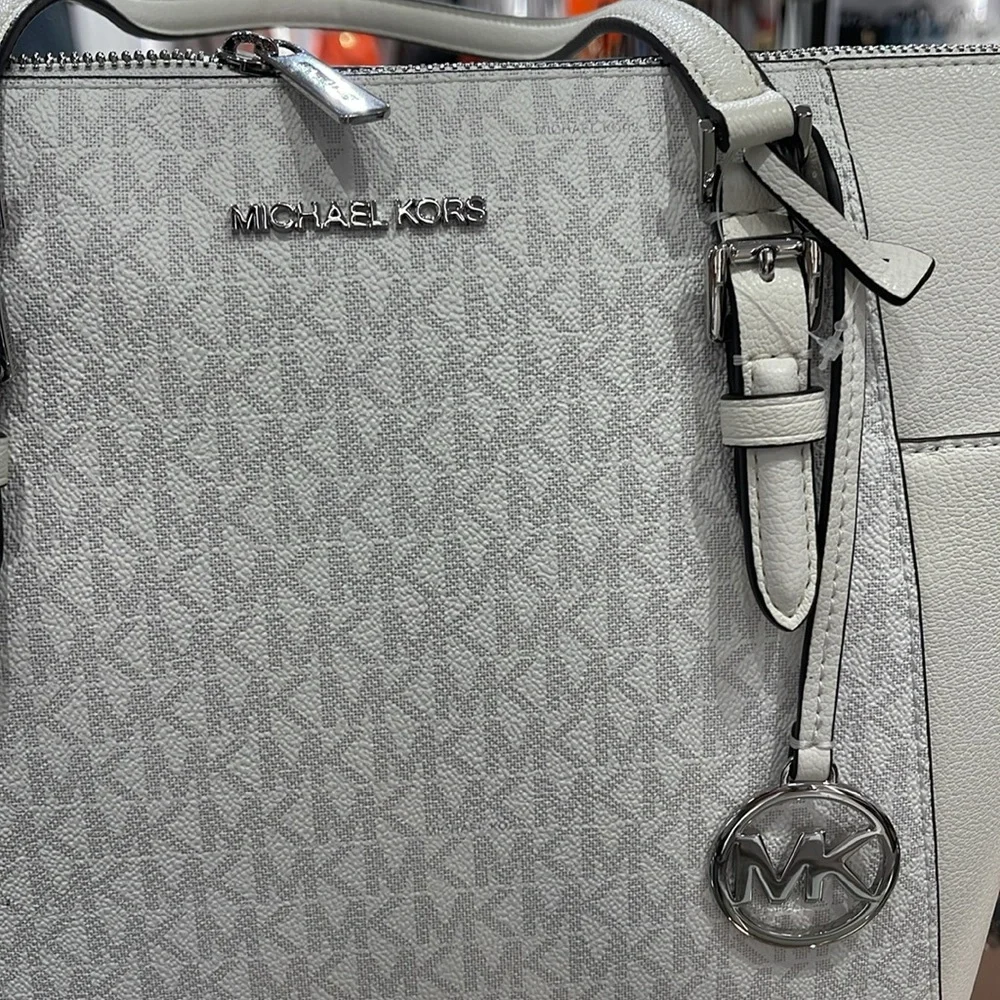 Michael Kors Charlotte Large Logo and Leather Top-Zip Tote Bag
Optic White 
NWT - Picture 6 of 16